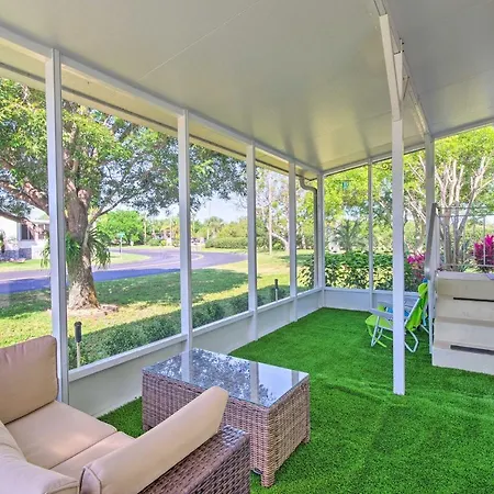 Sebastien Cottage With Screened Porch, 5 Mi To Beach